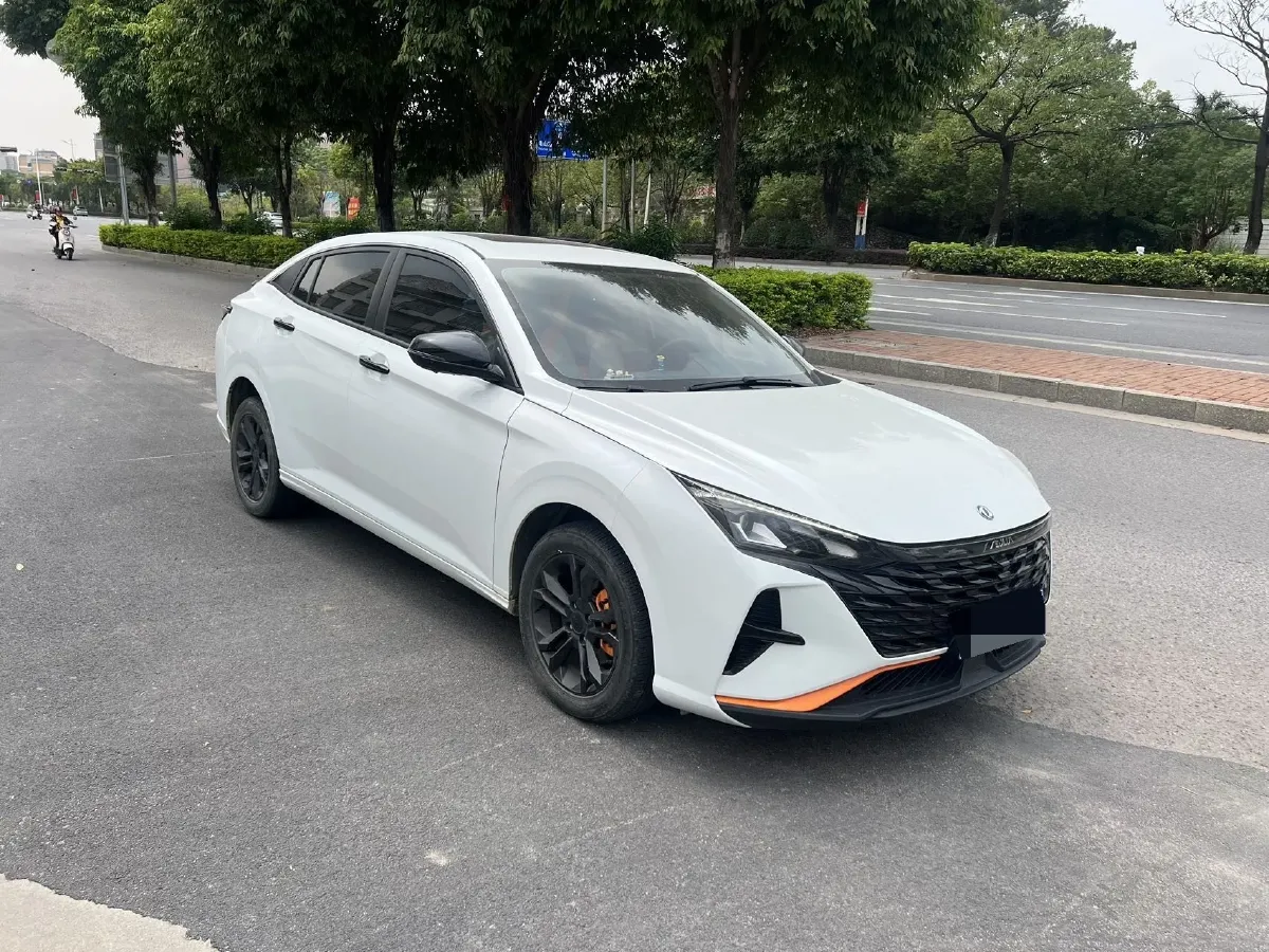 2023 DongFeng Aeolus YiXuan 1.5L 125HP L4 6DCT,autocango,china used car exporter,china ev exporter,chinese used car exporter,chinese used ev exporter