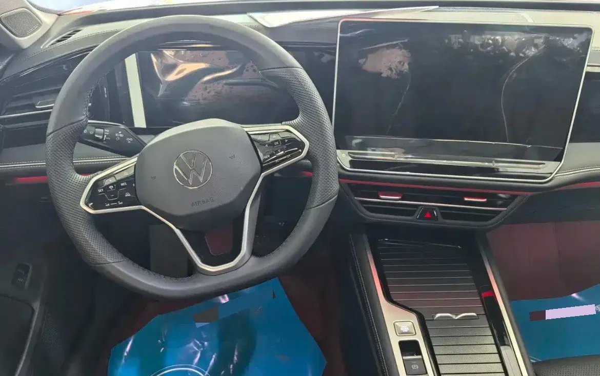 2024 Volkswagen Magotan 2.0T 220HP L4 7DCT,autocango,china used car exporter,china ev exporter,chinese used car exporter,chinese used ev exporter