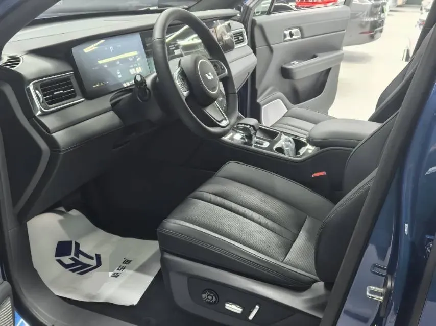 2020 Li ONE Range Extended 131HP REEV 40.5KWH,autocango,china used car exporter,china ev exporter,chinese used car exporter,chinese used ev exporter