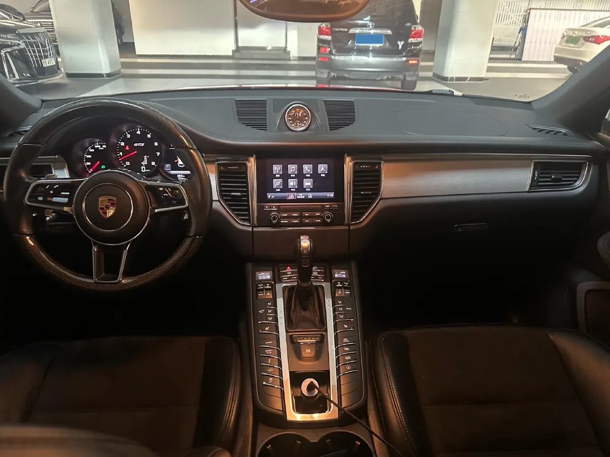 2017 Porsche Macan 3.0T 360HP V6 7DCT,autocango,china used car exporter,china ev exporter,chinese used car exporter,chinese used ev exporter