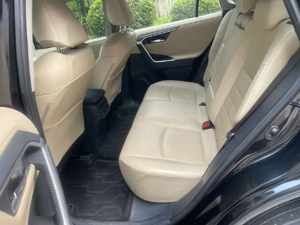 2020 Toyota RAV4 2.0L 171HP L4 CVT,autocango,china used car exporter,china ev exporter,chinese used car exporter,chinese used ev exporter