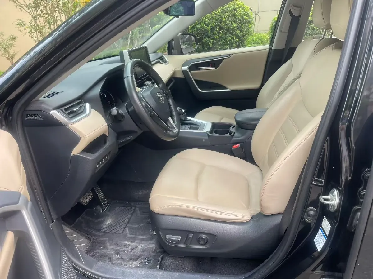 2020 Toyota RAV4 2.0L 171HP L4 CVT,autocango,china used car exporter,china ev exporter,chinese used car exporter,chinese used ev exporter