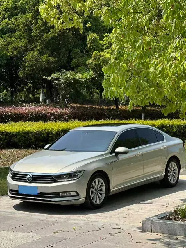 2018 Volkswagen Magotan 1.4T 150HP L4 7DCT,autocango,china used car exporter,china ev exporter,chinese used car exporter,chinese used ev exporter