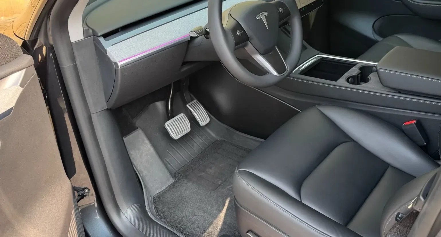 2024 Iveco OuSheng BEV 77.28KWH,autocango,china used car exporter,china ev exporter,chinese used car exporter,chinese used ev exporter