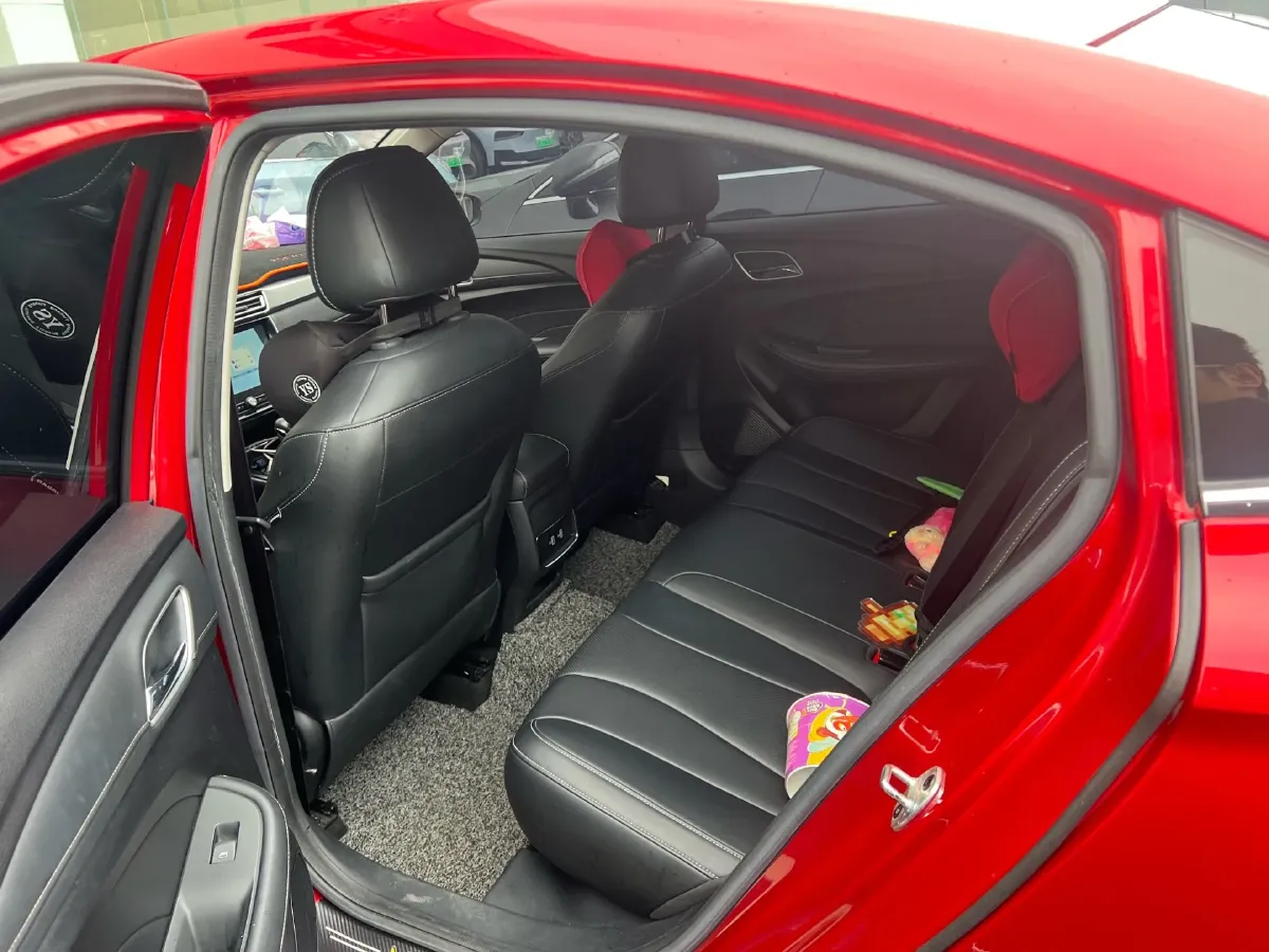 2019 Roewe i5 1.5L 120HP L4 CVT,autocango,china used car exporter,china ev exporter,chinese used car exporter,chinese used ev exporter