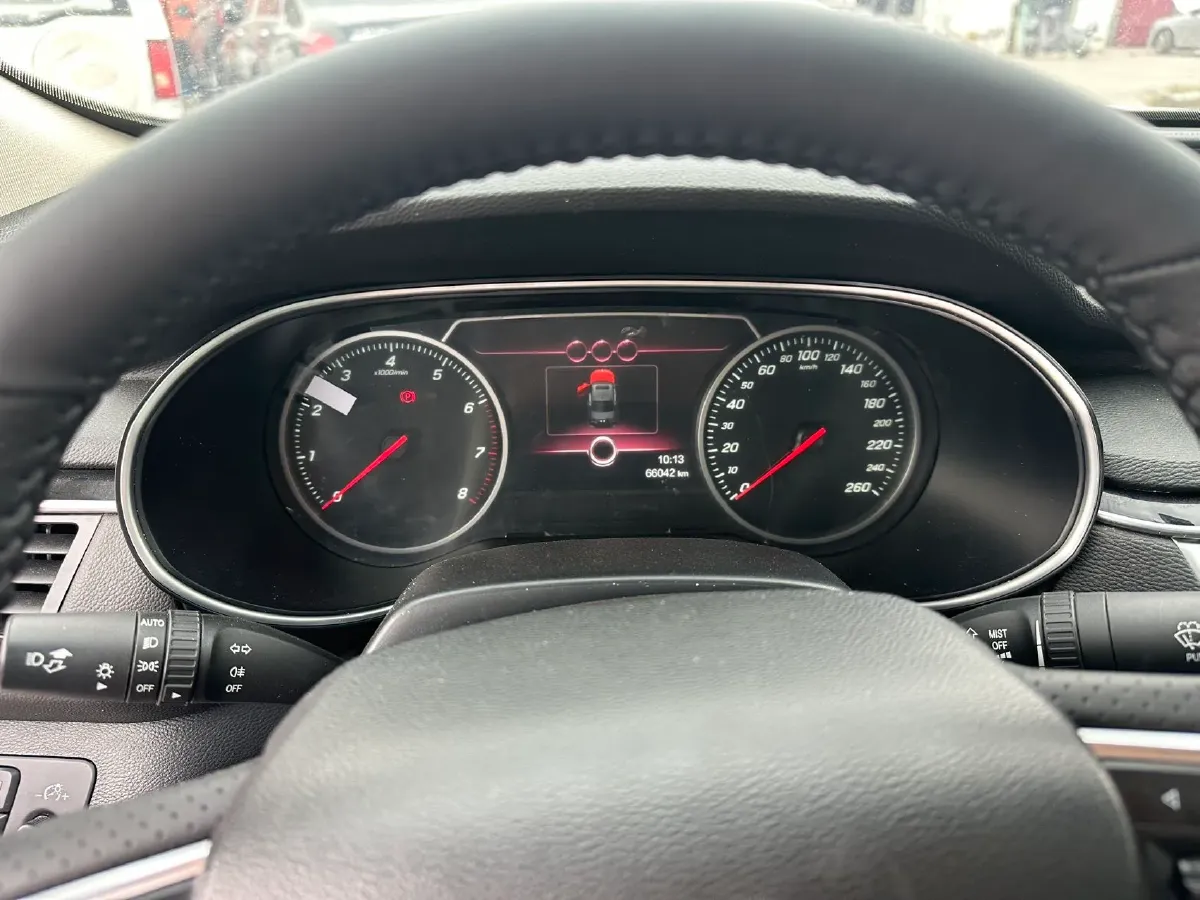 2022 HongQi H5 1.5T 169HP L4 7DCT,autocango,china used car exporter,china ev exporter,chinese used car exporter,chinese used ev exporter