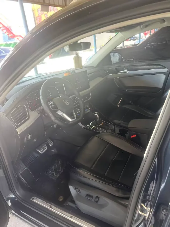 2023 Volkswagen Tayron X 2.0T 186HP L4 7DCT,autocango,china used car exporter,china ev exporter,chinese used car exporter,chinese used ev exporter