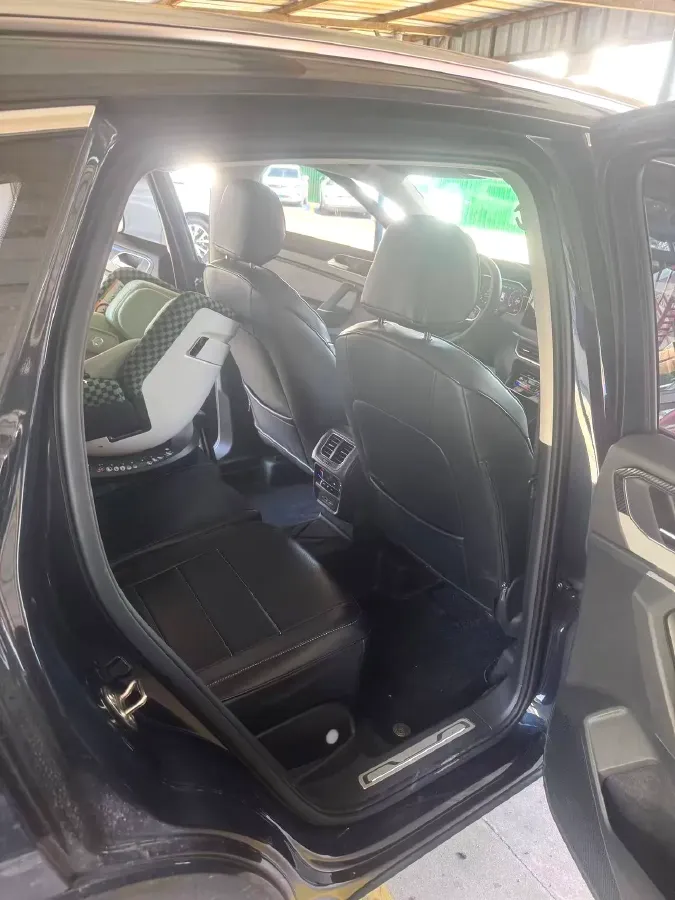 2023 Volkswagen Tayron X 2.0T 186HP L4 7DCT,autocango,china used car exporter,china ev exporter,chinese used car exporter,chinese used ev exporter