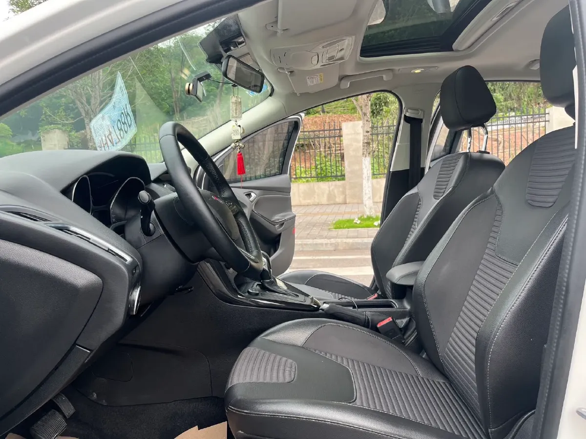 2018 Ford Focus 1.6L 125HP L4 6DCT,autocango,china used car exporter,china ev exporter,chinese used car exporter,chinese used ev exporter