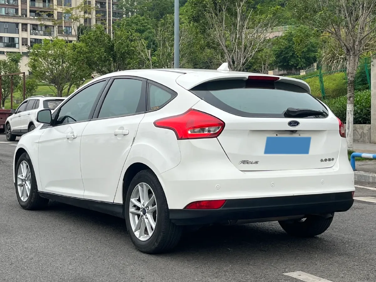 2018 Ford Focus 1.6L 125HP L4 6DCT,autocango,china used car exporter,china ev exporter,chinese used car exporter,chinese used ev exporter