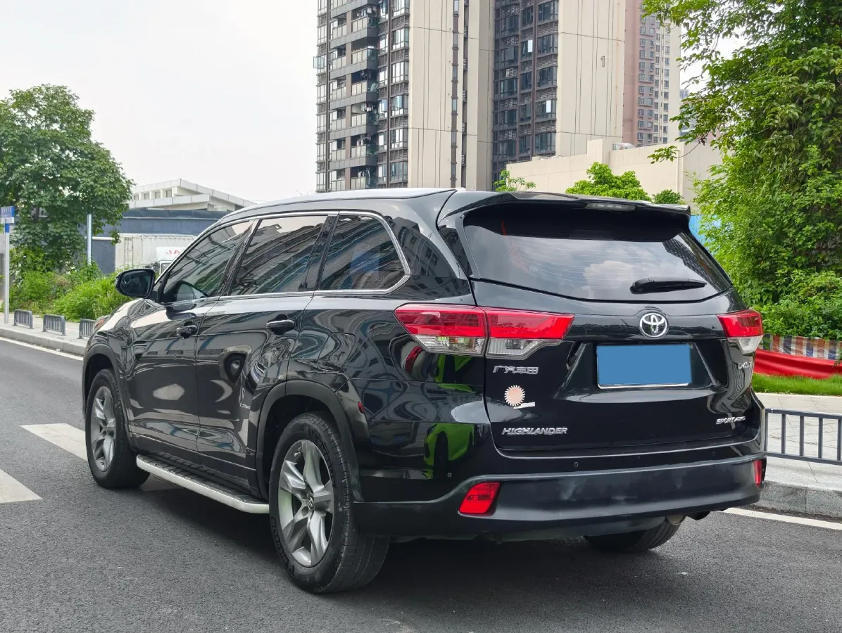 2021 Toyota Highlander 2.0T 220HP L4 6AT,autocango,china used car exporter,china ev exporter,chinese used car exporter,chinese used ev exporter