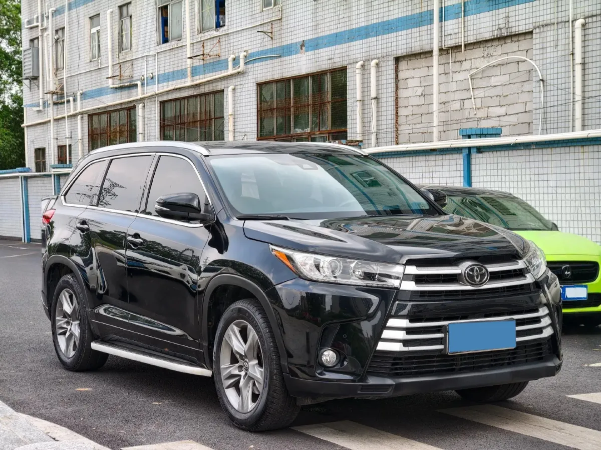 2021 Toyota Highlander 2.0T 220HP L4 6AT,autocango,china used car exporter,china ev exporter,chinese used car exporter,chinese used ev exporter