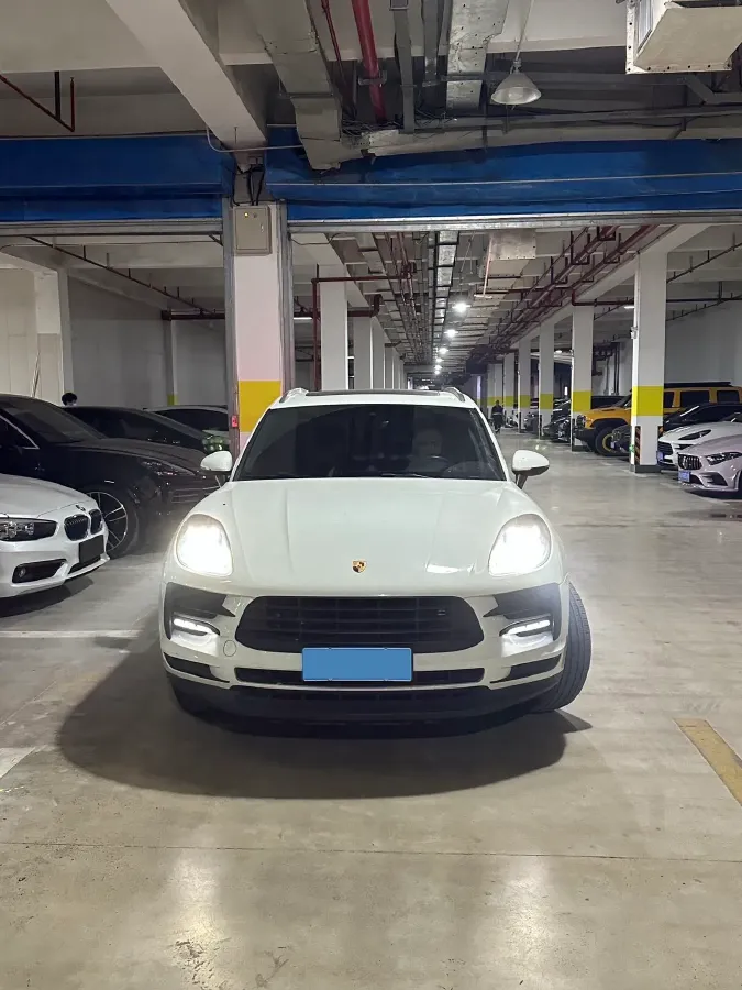 2018 Porsche Macan 2.0T 252HP L4 7DCT,autocango,china used car exporter,china ev exporter,chinese used car exporter,chinese used ev exporter