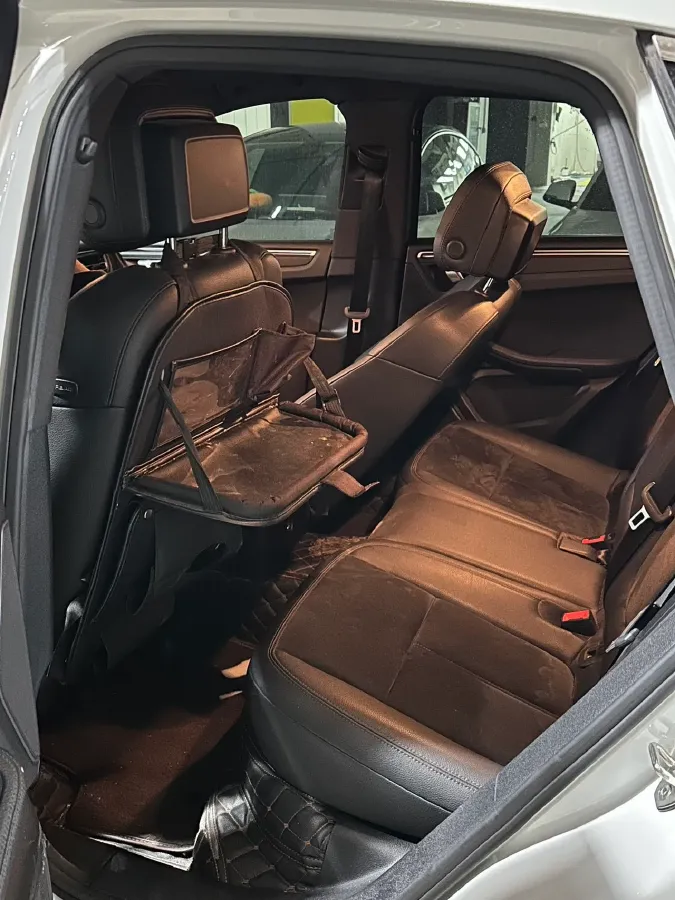 2018 Porsche Macan 2.0T 252HP L4 7DCT,autocango,china used car exporter,china ev exporter,chinese used car exporter,chinese used ev exporter