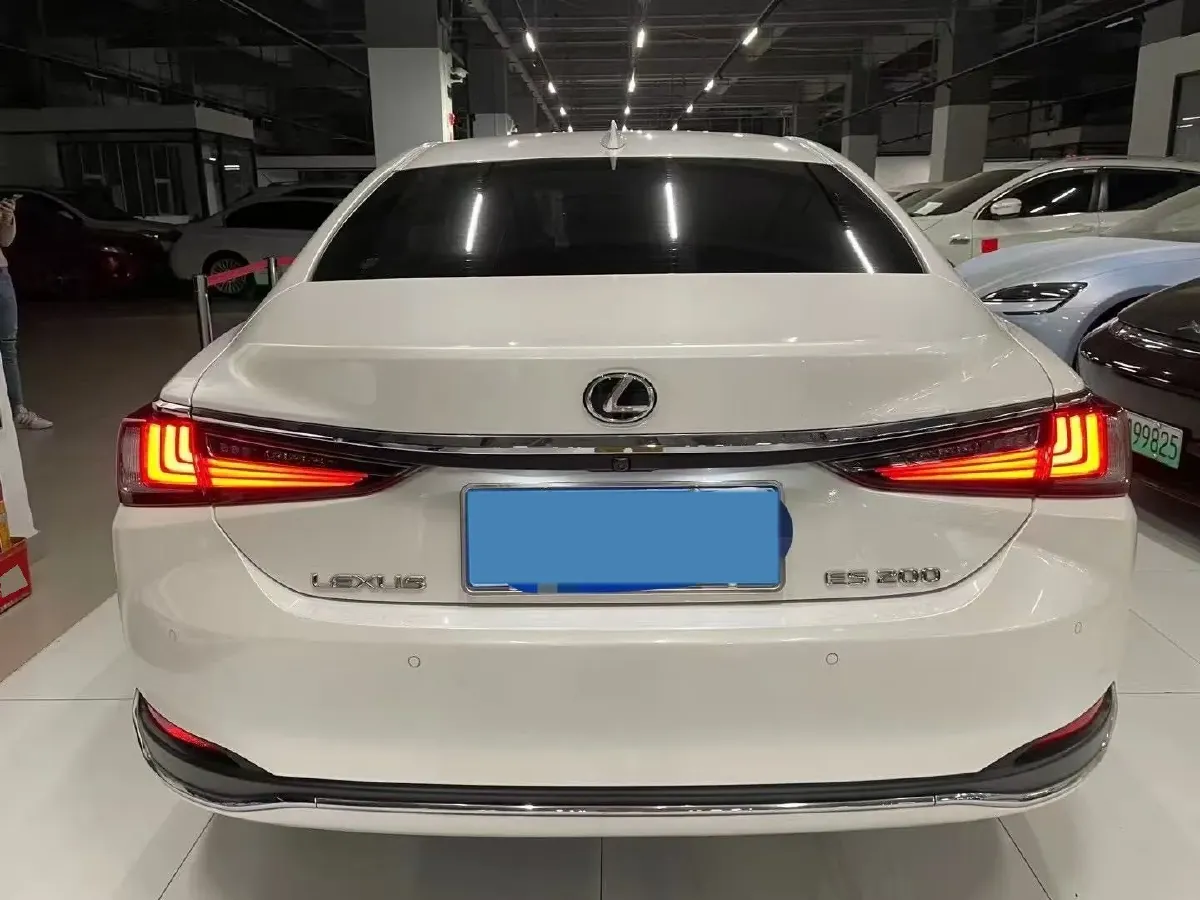 2020 Lexus ES 2.0L 173HP L4 CVT,autocango,china used car exporter,china ev exporter,chinese used car exporter,chinese used ev exporter
