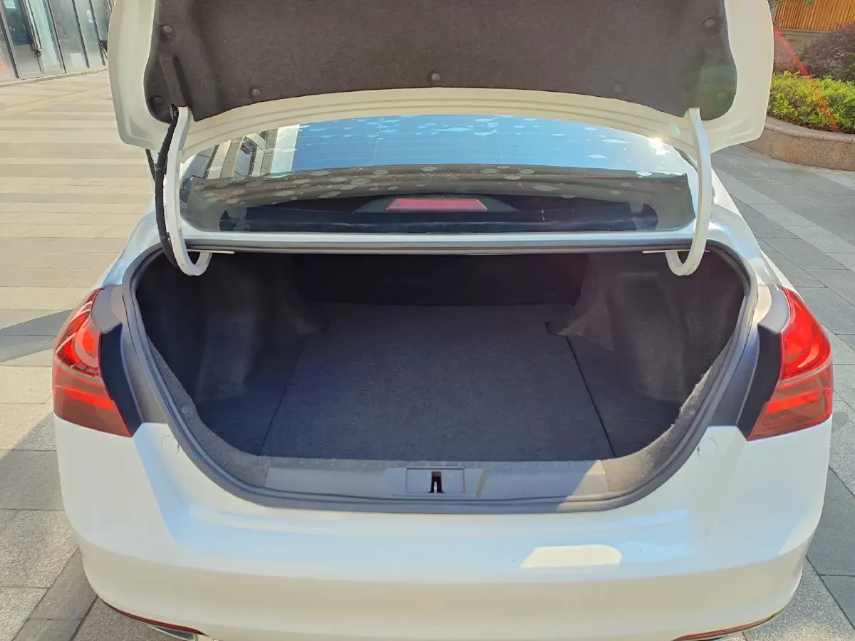 2019 Geely Emgrand 1.5L 109HP L4 CVT,autocango,china used car exporter,china ev exporter,chinese used car exporter,chinese used ev exporter