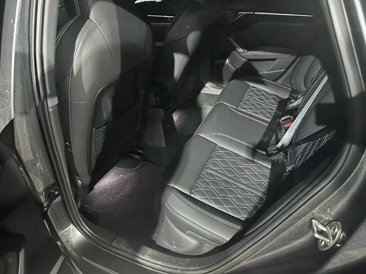 2025 Audi A3 1.5T 160HP L4 7DCT,autocango,china used car exporter,china ev exporter,chinese used car exporter,chinese used ev exporter