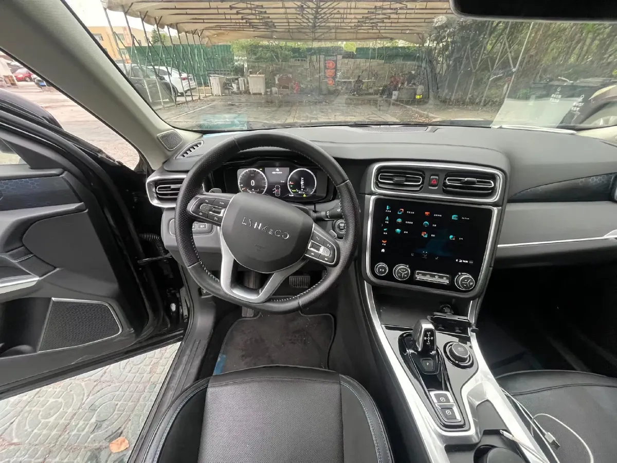 2018 Isuzu Mu-X 1.9T 163HP L4 6AT,autocango,china used car exporter,china ev exporter,chinese used car exporter,chinese used ev exporter