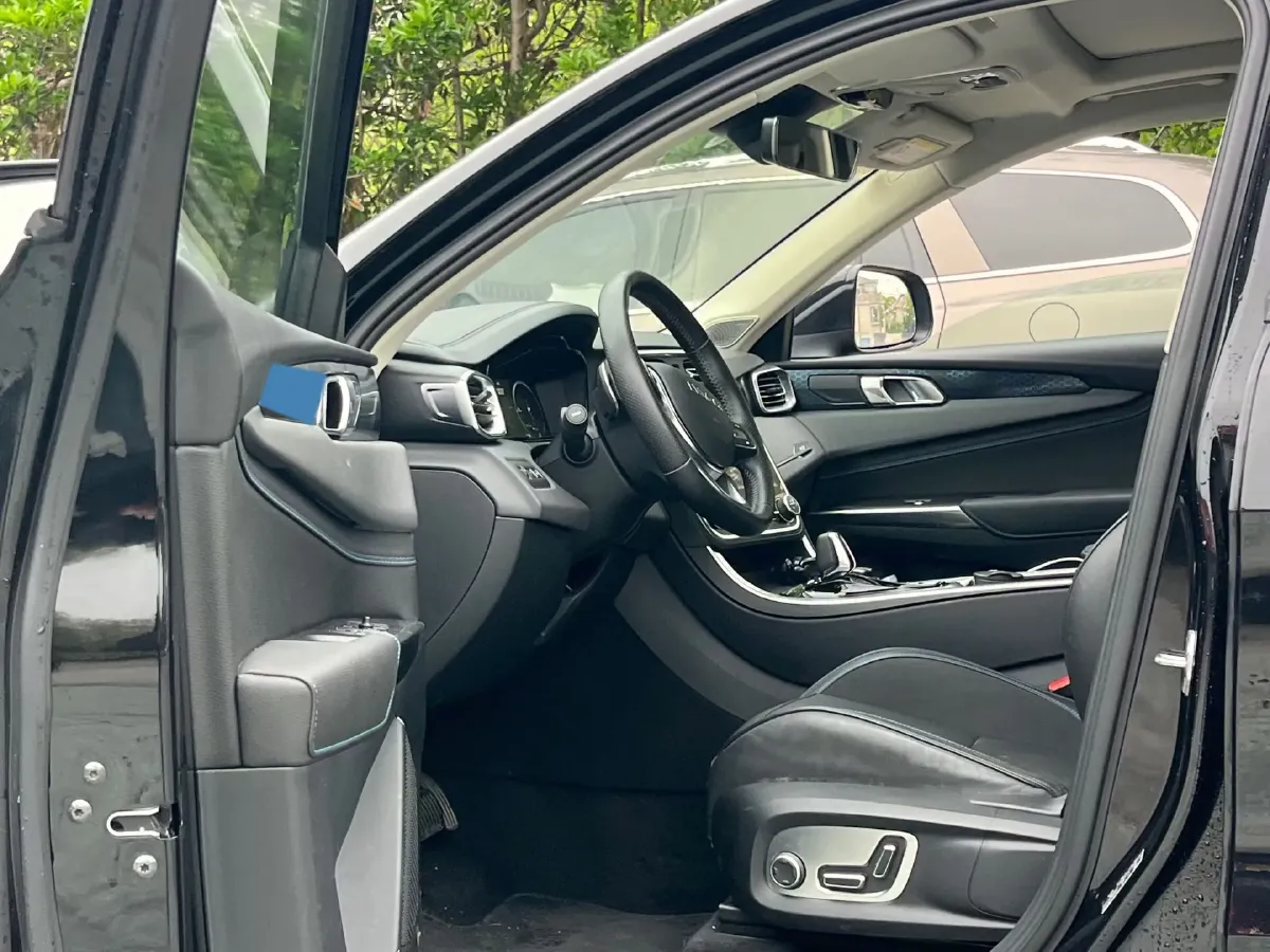 2018 Isuzu Mu-X 1.9T 163HP L4 6AT,autocango,china used car exporter,china ev exporter,chinese used car exporter,chinese used ev exporter