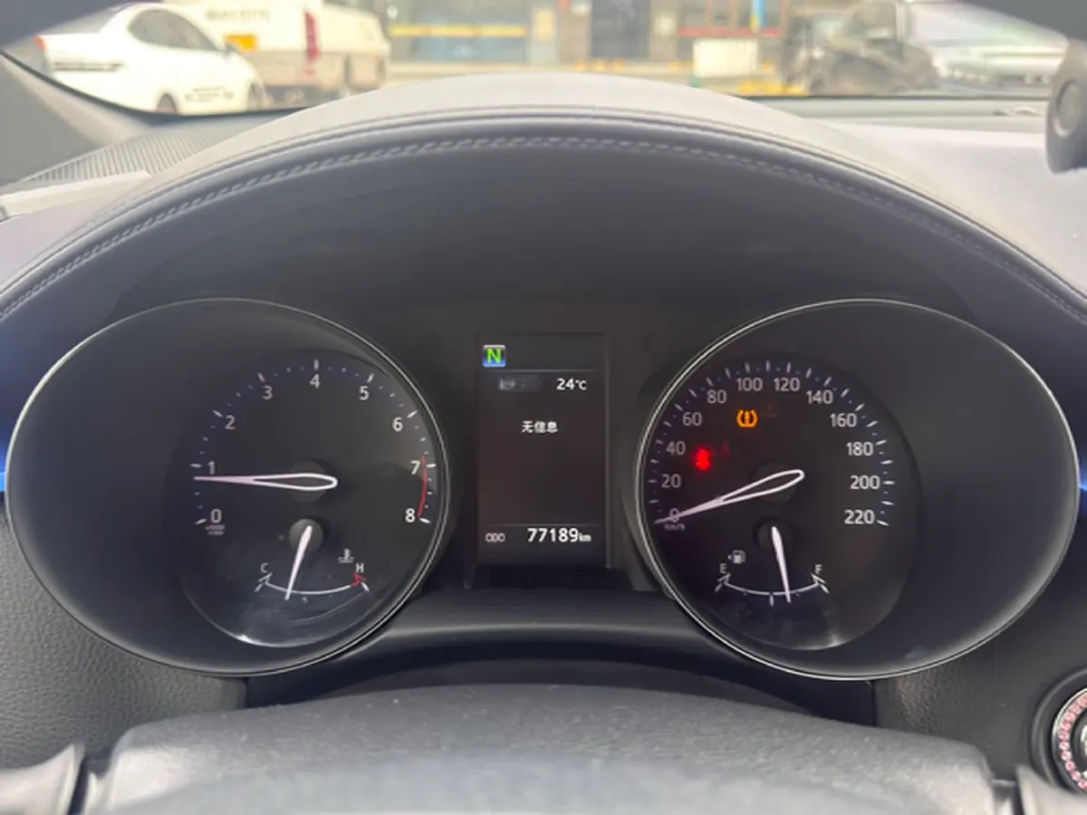 2018 Toyota C-HR 2.0L 171HP L4 CVT,autocango,china used car exporter,china ev exporter,chinese used car exporter,chinese used ev exporter