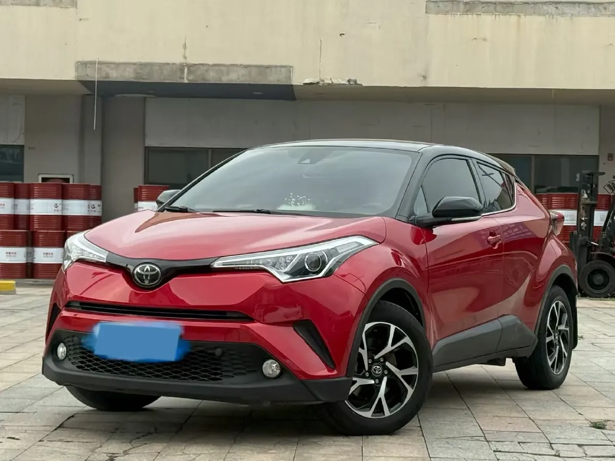 2018 Toyota C-HR 2.0L 171HP L4 CVT,autocango,china used car exporter,china ev exporter,chinese used car exporter,chinese used ev exporter