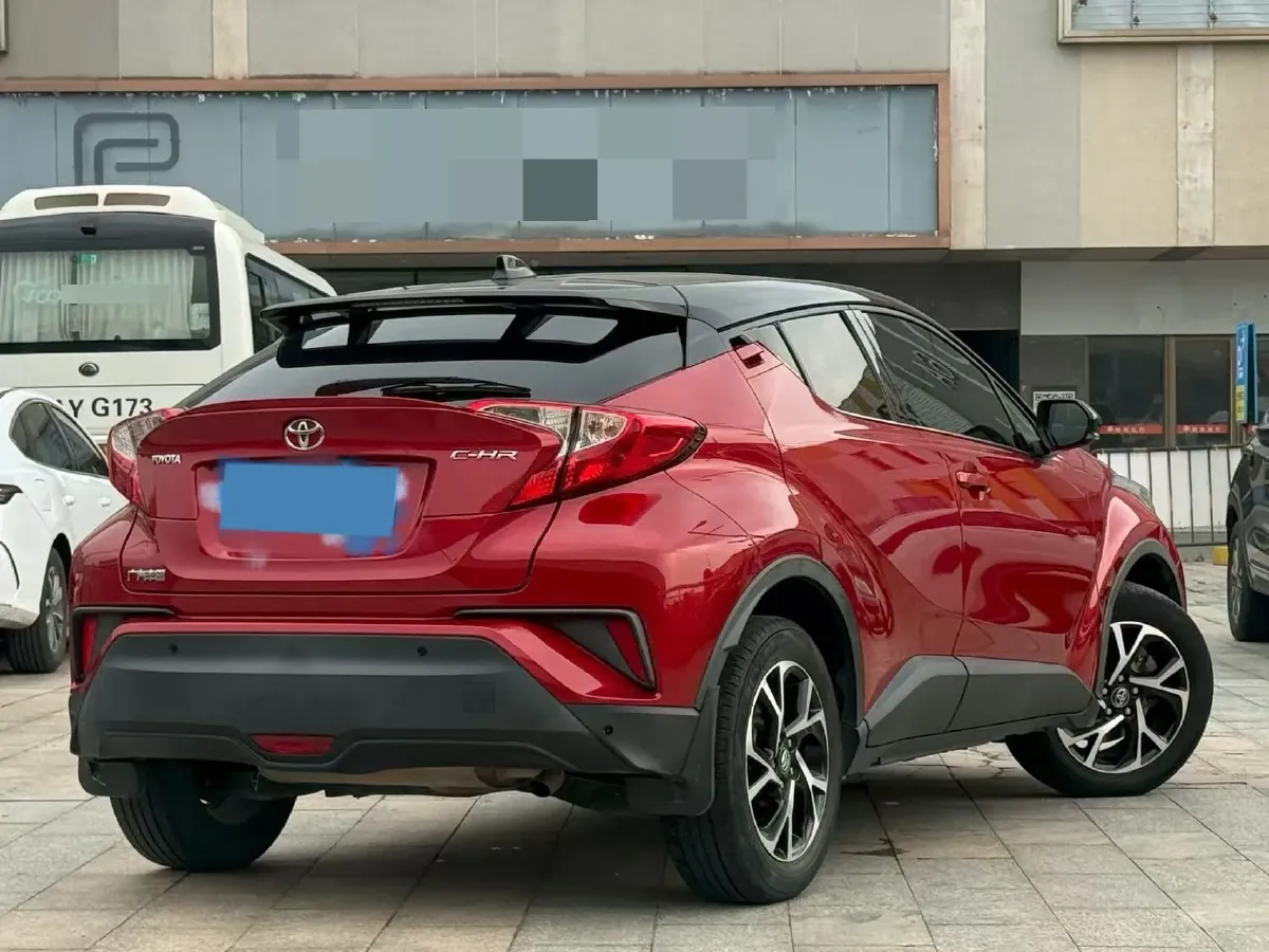 2018 Toyota C-HR 2.0L 171HP L4 CVT,autocango,china used car exporter,china ev exporter,chinese used car exporter,chinese used ev exporter