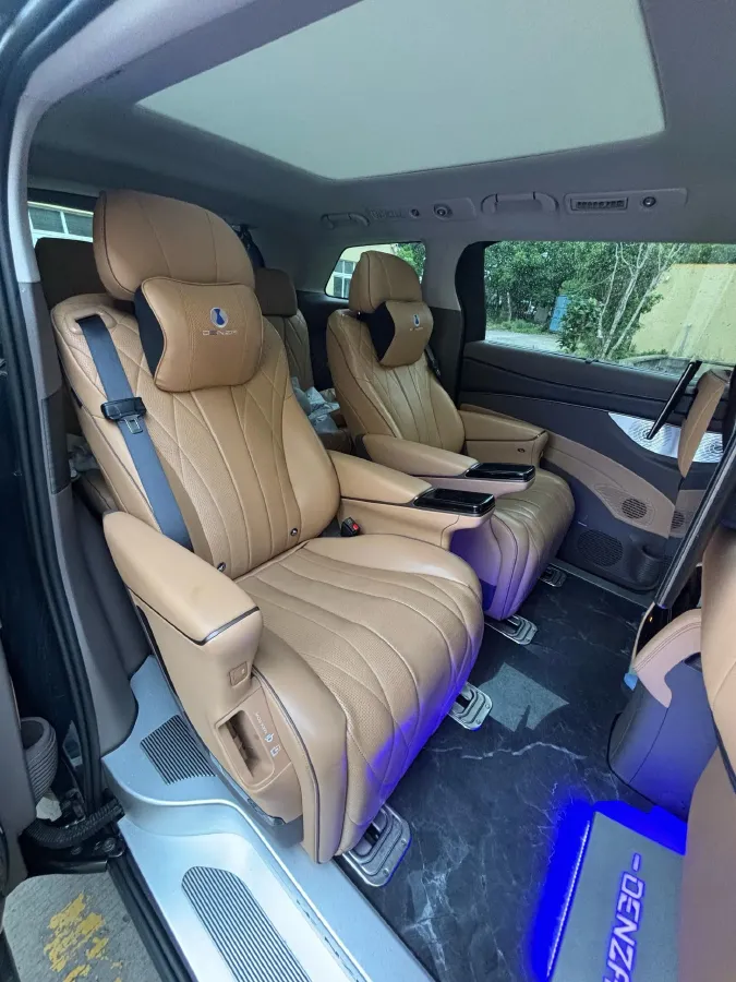 2022 Mercedes-Benz GLC Class 2.0T 197HP L4 9AT,autocango,china used car exporter,china ev exporter,chinese used car exporter,chinese used ev exporter