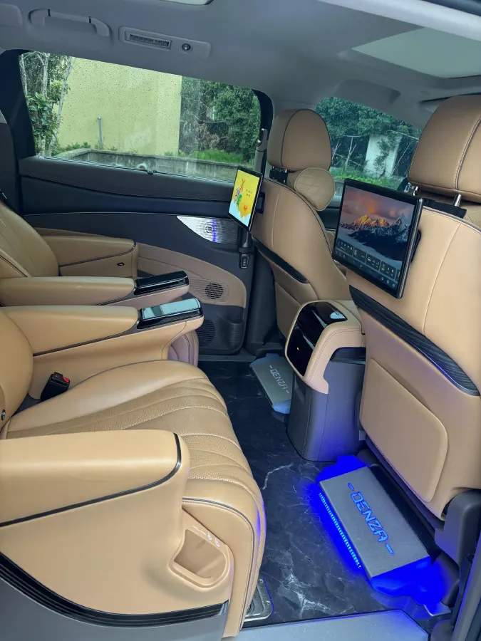 2022 Mercedes-Benz GLC Class 2.0T 197HP L4 9AT,autocango,china used car exporter,china ev exporter,chinese used car exporter,chinese used ev exporter