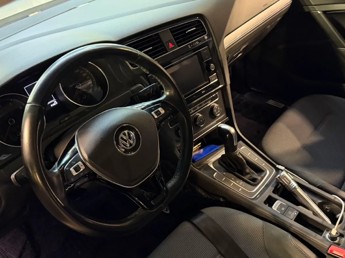 2018 Volkswagen Golf 1.6L 110HP L4 6AT,autocango,china used car exporter,china ev exporter,chinese used car exporter,chinese used ev exporter