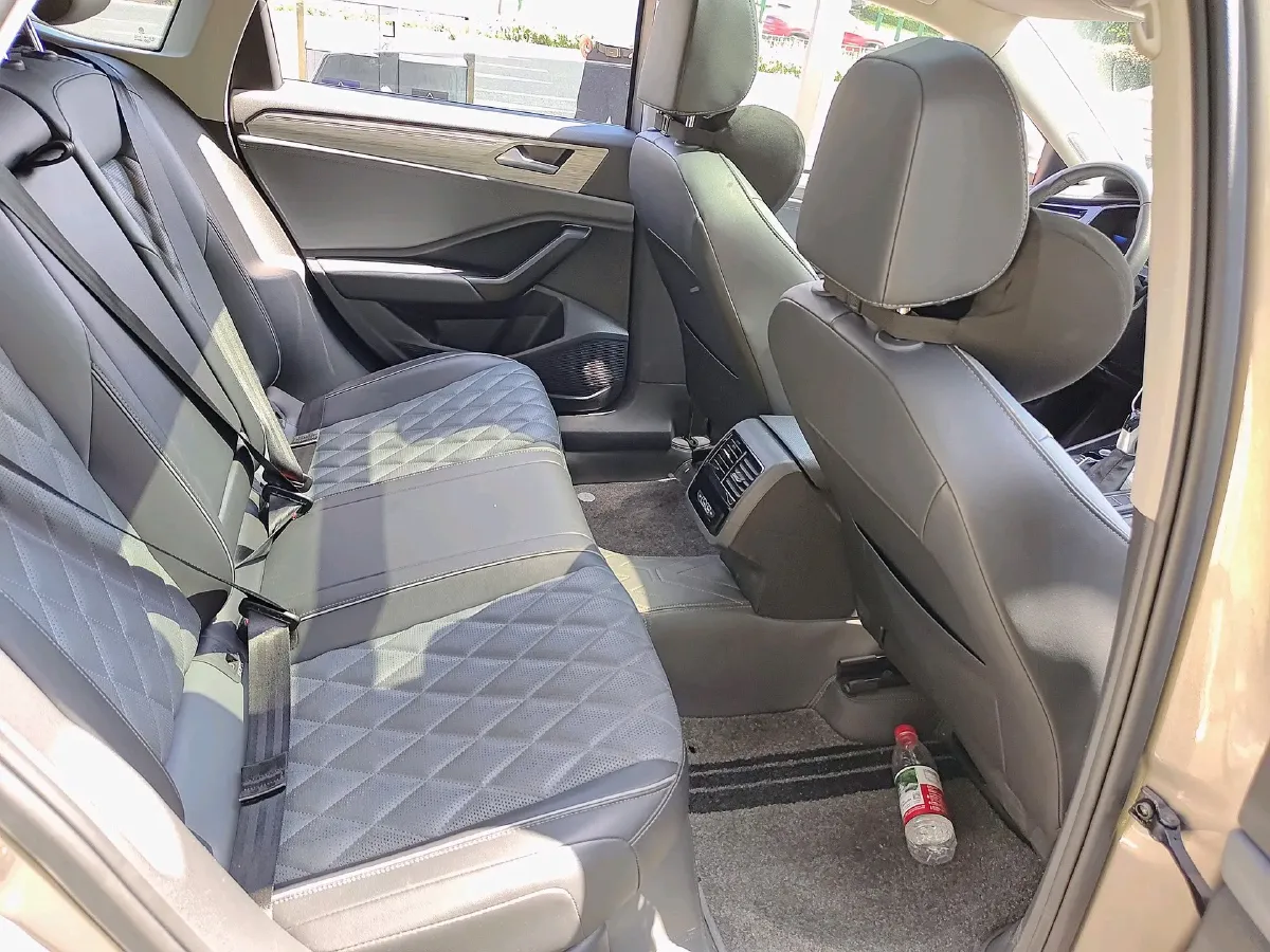 2023 Volkswagen Sagitar 1.5T 160HP L4 7DCT,autocango,china used car exporter,china ev exporter,chinese used car exporter,chinese used ev exporter