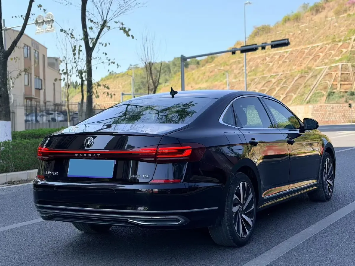2023 Volkswagen Passat 2.0T 186HP L4 7DCT,autocango,china used car exporter,china ev exporter,chinese used car exporter,chinese used ev exporter