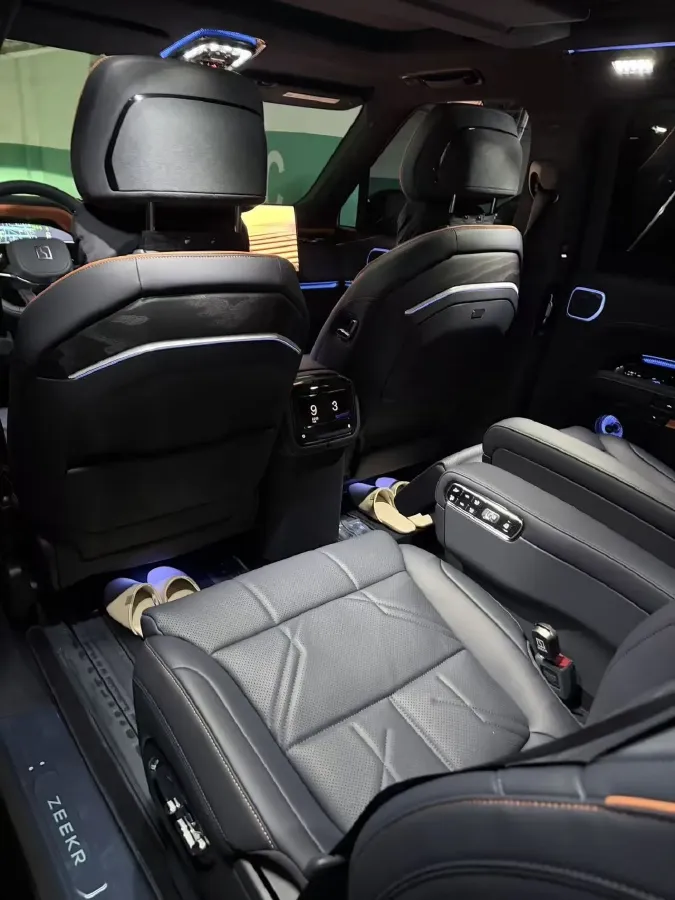 2025 Zeekr 9X 2.0T 279HP L4 1DHT PHEV,autocango,china used car exporter,china ev exporter,chinese used car exporter,chinese used ev exporter