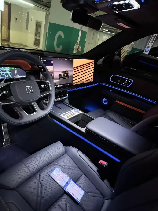 2025 Zeekr 9X 2.0T 279HP L4 1DHT PHEV,autocango,china used car exporter,china ev exporter,chinese used car exporter,chinese used ev exporter