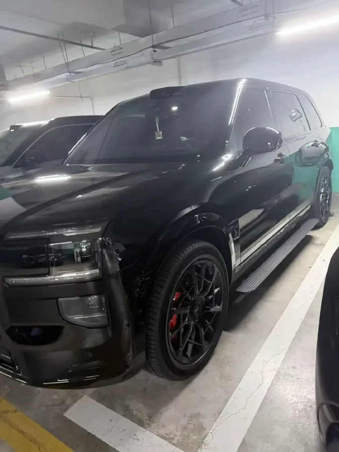 2025 Zeekr 9X 2.0T 279HP L4 1DHT PHEV,autocango,china used car exporter,china ev exporter,chinese used car exporter,chinese used ev exporter