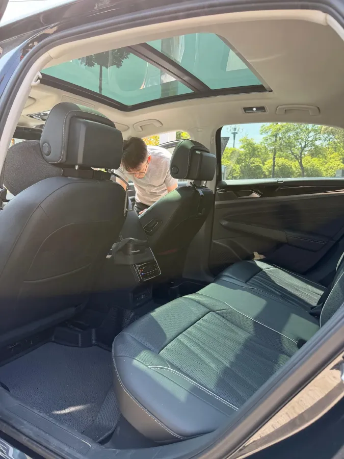 2022 Xpeng P7 BEV 60.2KWH,autocango,china used car exporter,china ev exporter,chinese used car exporter,chinese used ev exporter