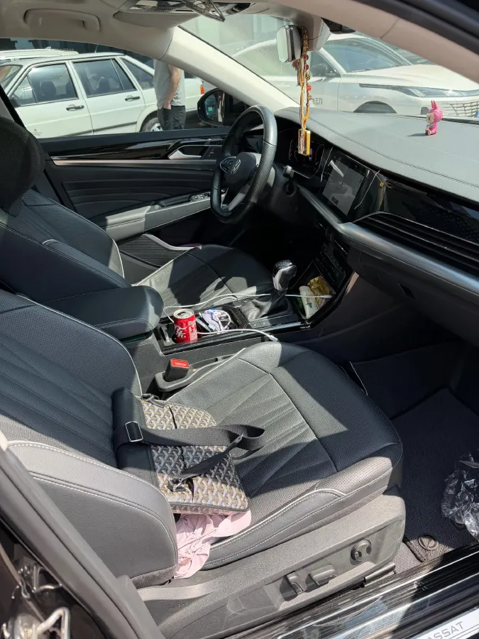 2022 Xpeng P7 BEV 60.2KWH,autocango,china used car exporter,china ev exporter,chinese used car exporter,chinese used ev exporter