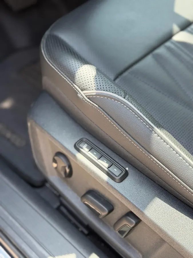 2022 Xpeng P7 BEV 60.2KWH,autocango,china used car exporter,china ev exporter,chinese used car exporter,chinese used ev exporter