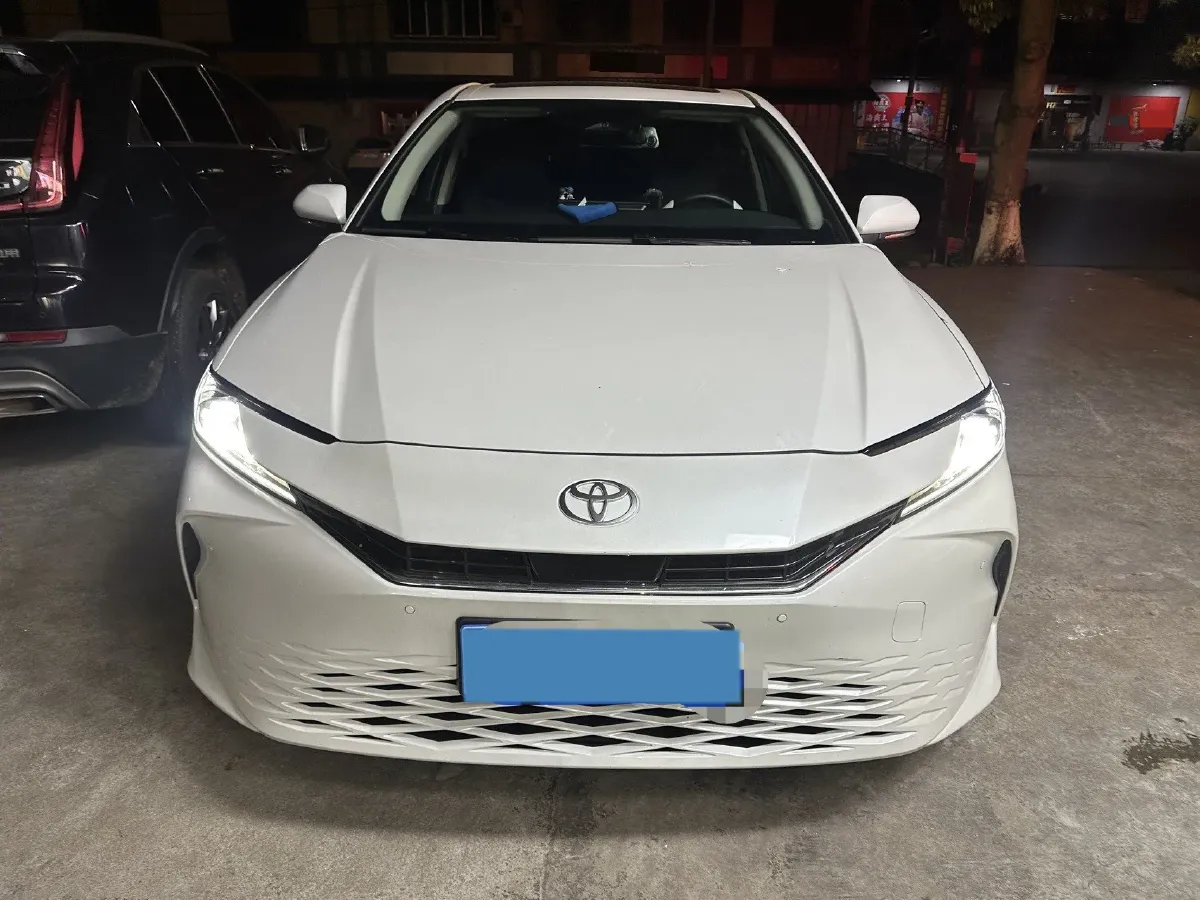 2024 Toyota Camry 2.0L 173HP L4 CVT,autocango,china used car exporter,china ev exporter,chinese used car exporter,chinese used ev exporter