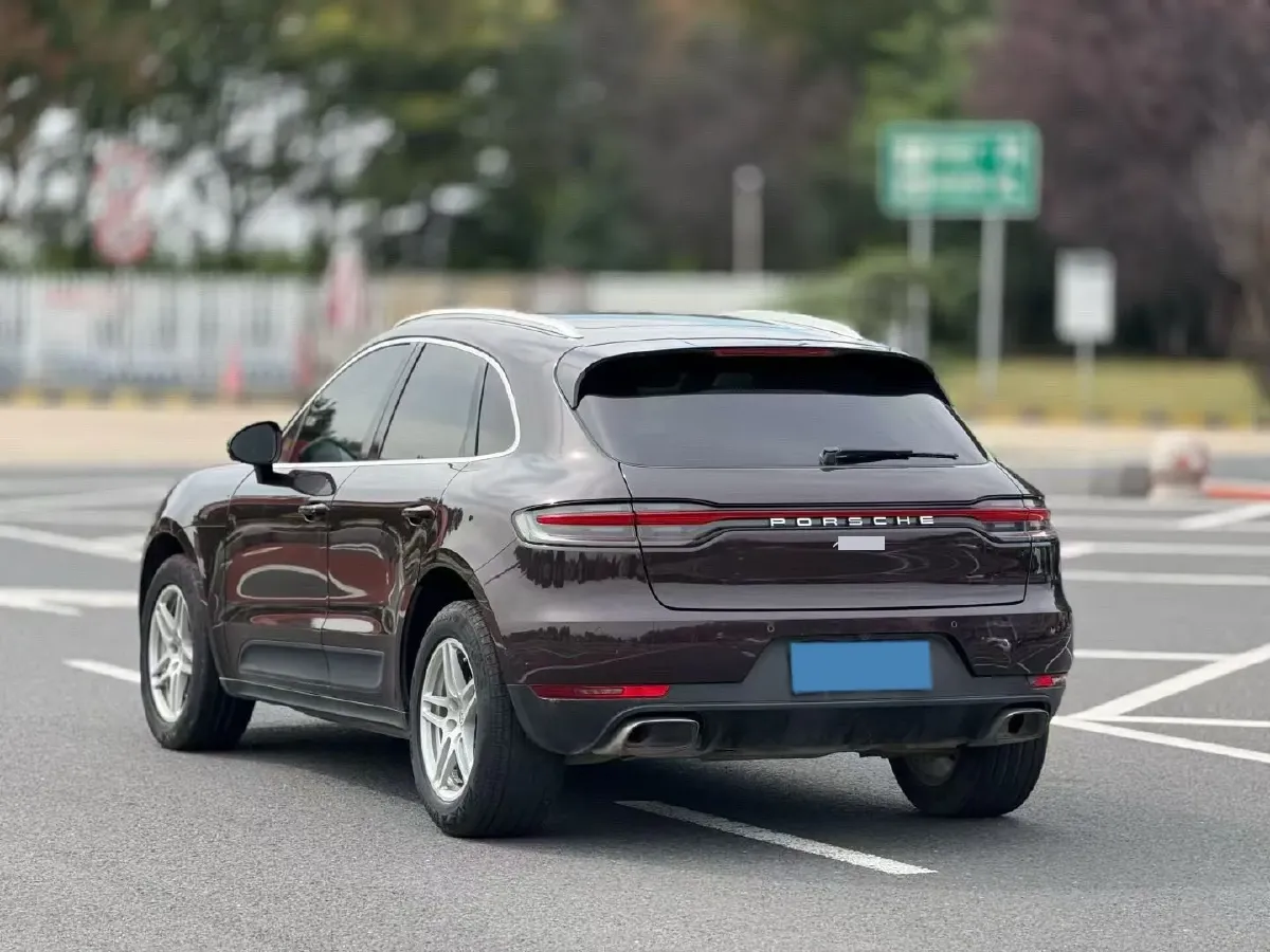 2018 Porsche Macan 2.0T 252HP L4 7DCT,autocango,china used car exporter,china ev exporter,chinese used car exporter,chinese used ev exporter
