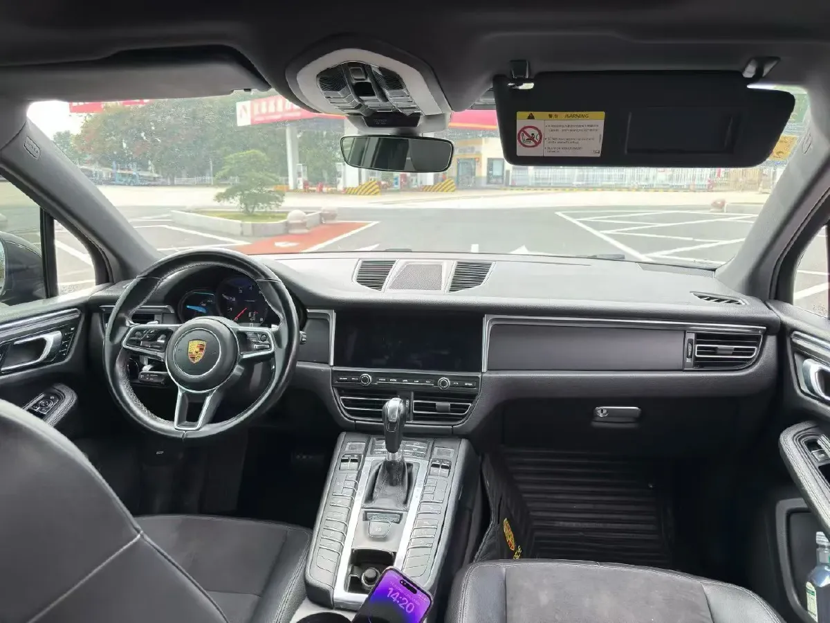 2018 Porsche Macan 2.0T 252HP L4 7DCT,autocango,china used car exporter,china ev exporter,chinese used car exporter,chinese used ev exporter