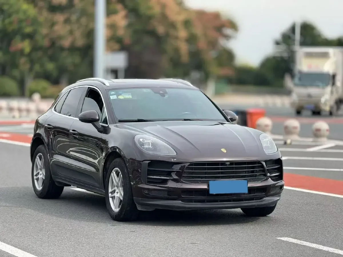 2018 Porsche Macan 2.0T 252HP L4 7DCT,autocango,china used car exporter,china ev exporter,chinese used car exporter,chinese used ev exporter