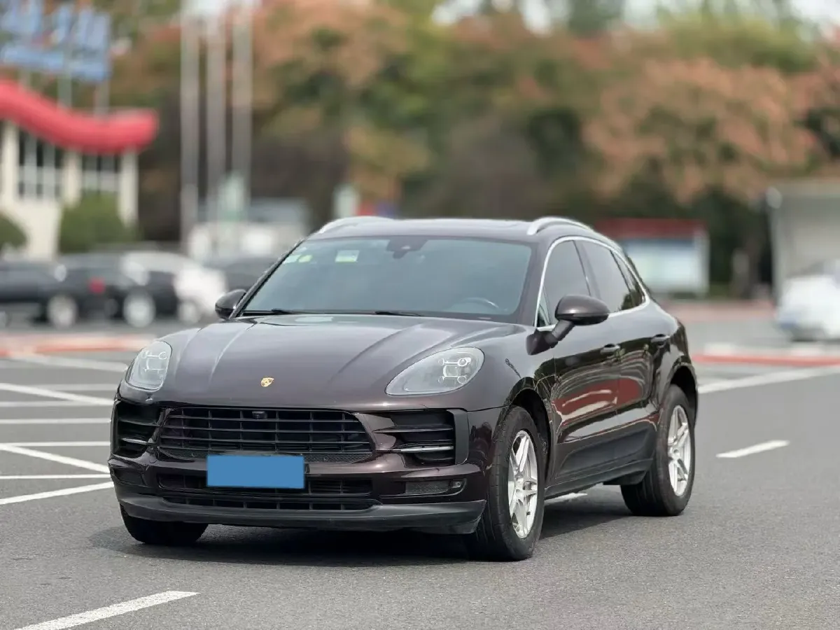 2018 Porsche Macan 2.0T 252HP L4 7DCT,autocango,china used car exporter,china ev exporter,chinese used car exporter,chinese used ev exporter