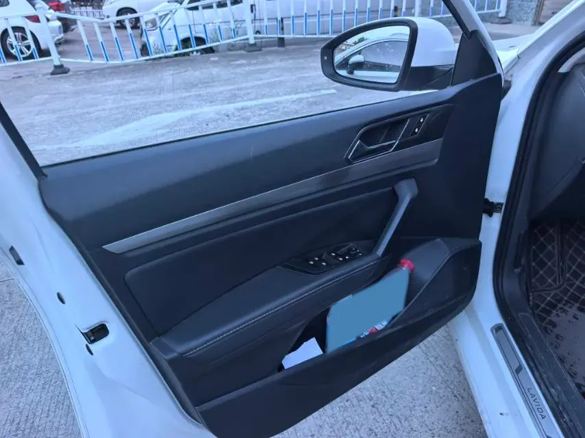 2021 Volkswagen Lavida 1.4T 150HP L4 7DCT,autocango,china used car exporter,china ev exporter,chinese used car exporter,chinese used ev exporter