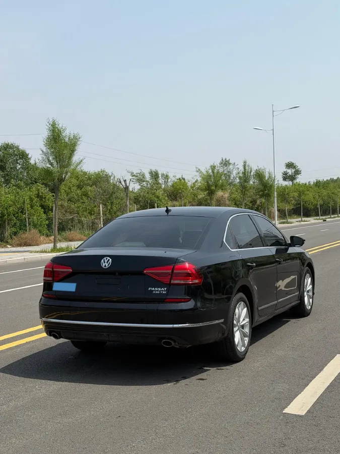 2017 Volkswagen Passat 1.8T 180HP L4 7DCT,autocango,china used car exporter,china ev exporter,chinese used car exporter,chinese used ev exporter