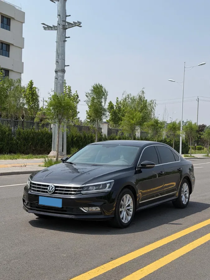 2017 Volkswagen Passat 1.8T 180HP L4 7DCT,autocango,china used car exporter,china ev exporter,chinese used car exporter,chinese used ev exporter