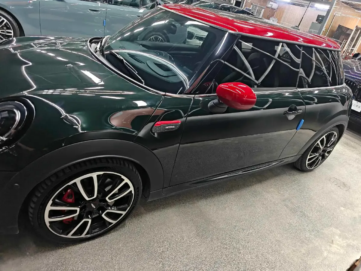 2022 MINI JCW 2.0T 231HP L4 8AT,autocango,china used car exporter,china ev exporter,chinese used car exporter,chinese used ev exporter