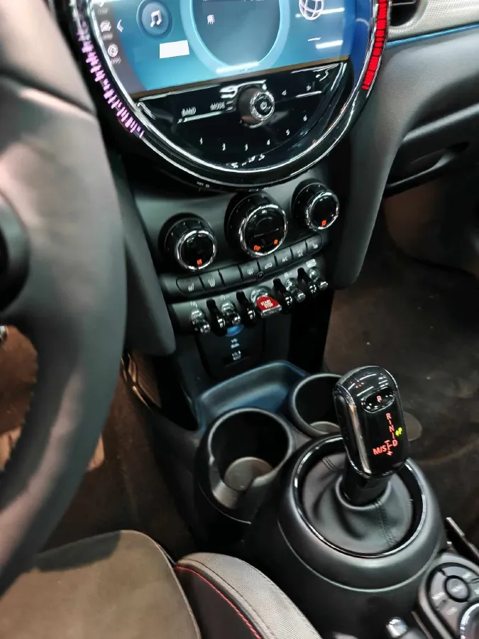 2022 MINI JCW 2.0T 231HP L4 8AT,autocango,china used car exporter,china ev exporter,chinese used car exporter,chinese used ev exporter