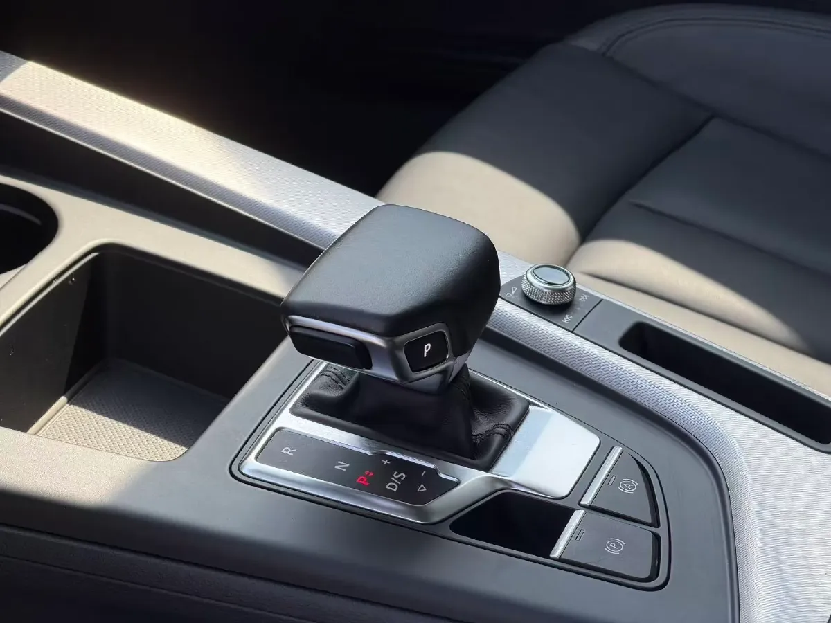 2021 Audi A5 2.0T 204HP L4 7DCT,autocango,china used car exporter,china ev exporter,chinese used car exporter,chinese used ev exporter