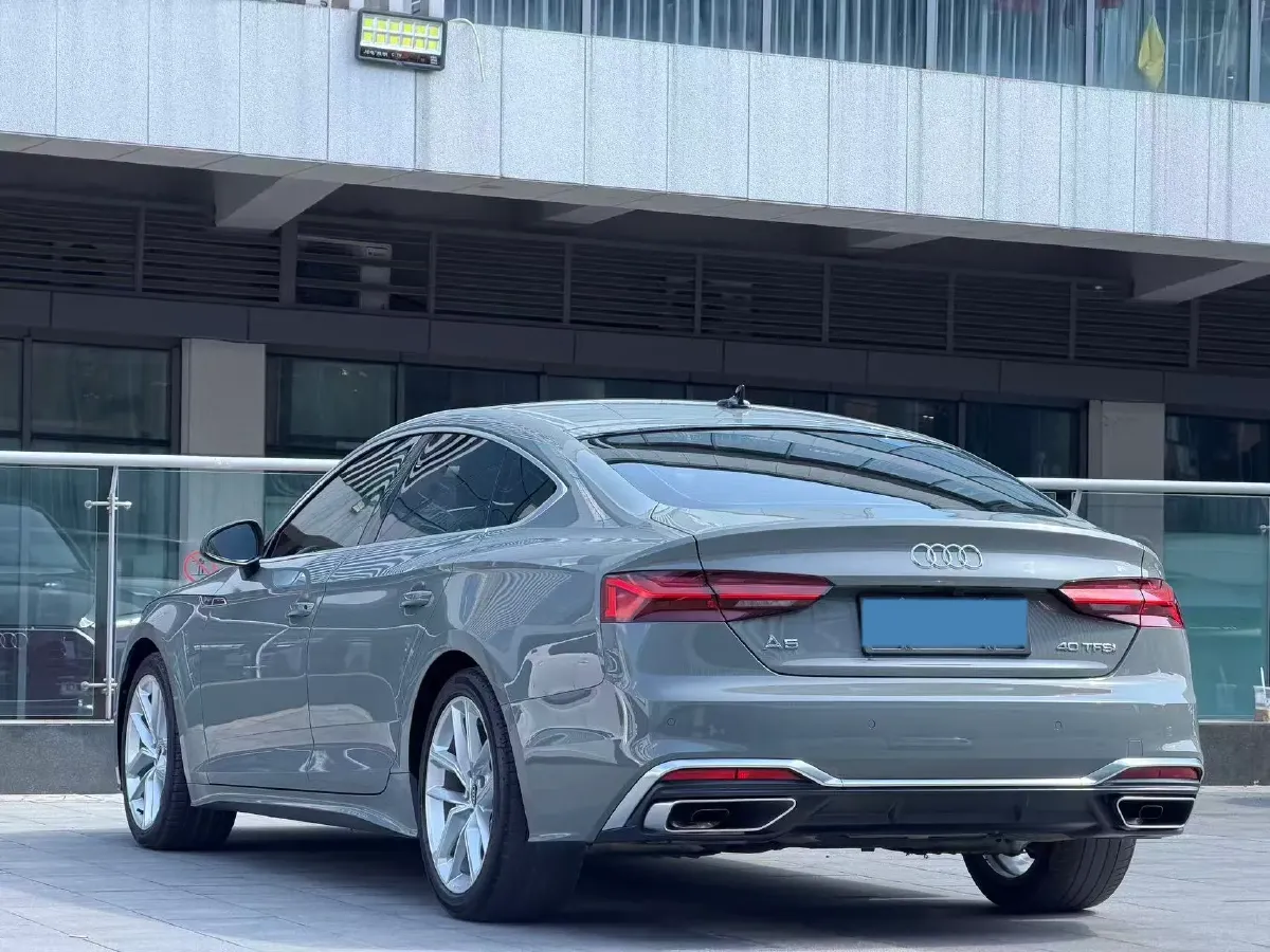 2021 Audi A5 2.0T 204HP L4 7DCT,autocango,china used car exporter,china ev exporter,chinese used car exporter,chinese used ev exporter