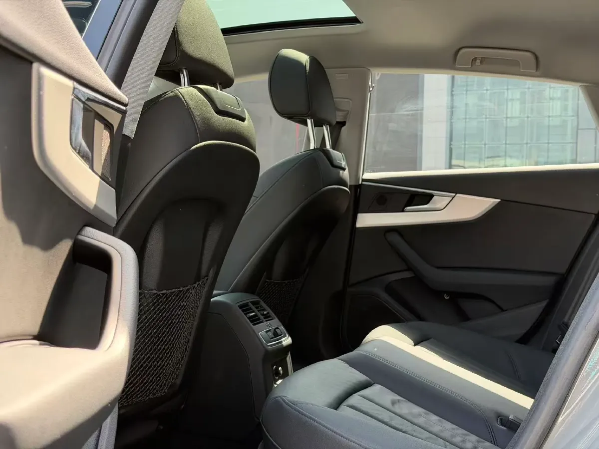 2021 Audi A5 2.0T 204HP L4 7DCT,autocango,china used car exporter,china ev exporter,chinese used car exporter,chinese used ev exporter